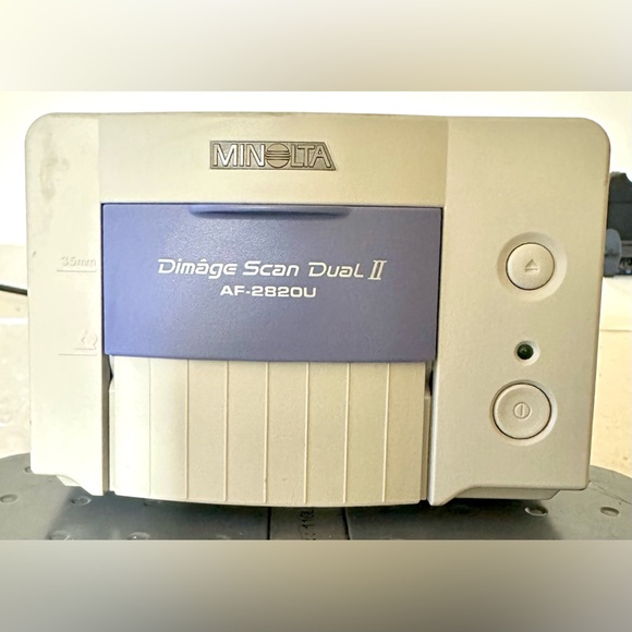 Konica Minolta DiMAGE Scan Dual II AF-2820U White USB & Ethernet Film Scanner - Picture 4 of 13